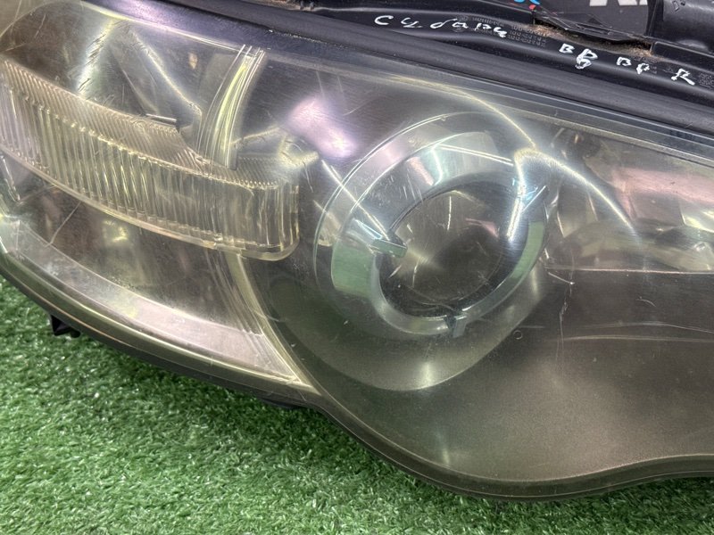 Фара Subaru Legacy