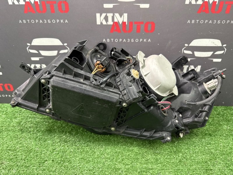 Фара Subaru Legacy