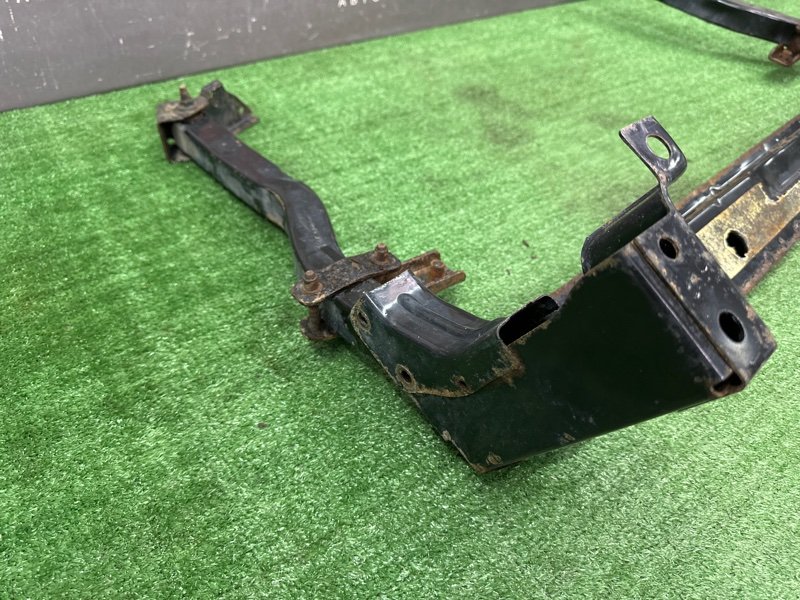 Опора радиаторов Ford Kuga 2013 SUV