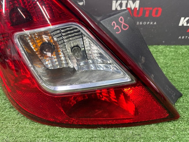 Фонарь Opel Corsa D