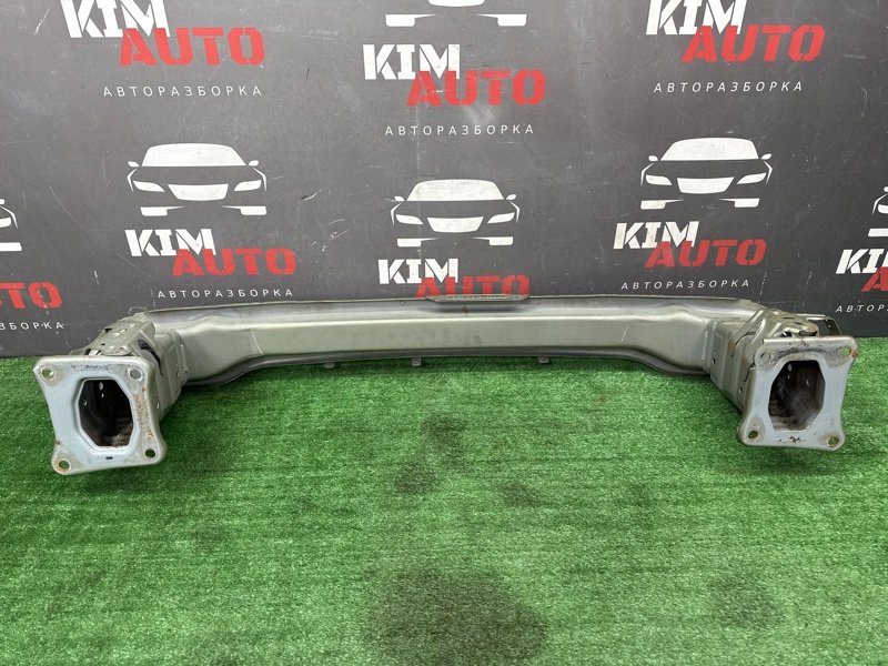 Усилитель бампера Ford Kuga 2013 SUV