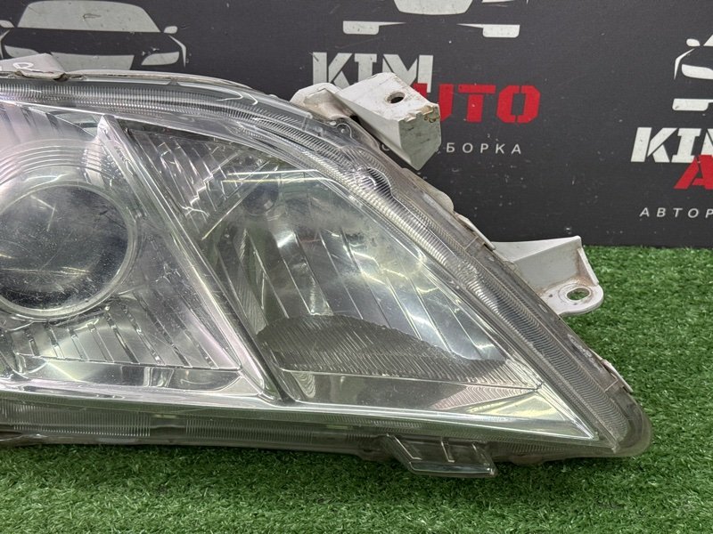 Фара Toyota Camry