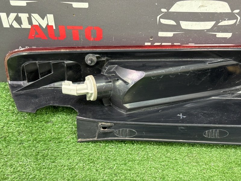 Фонарь в крыло Ford Focus 2