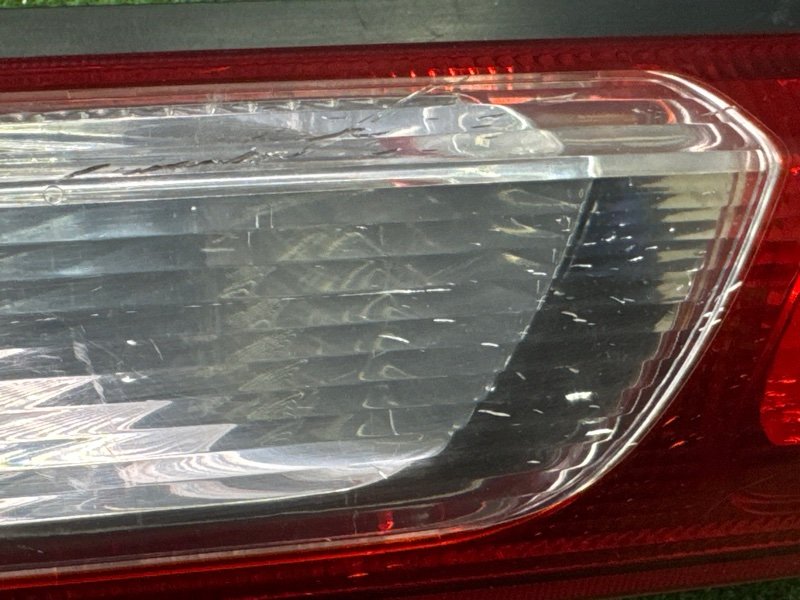 Фонарь в крыло Ford Focus 2