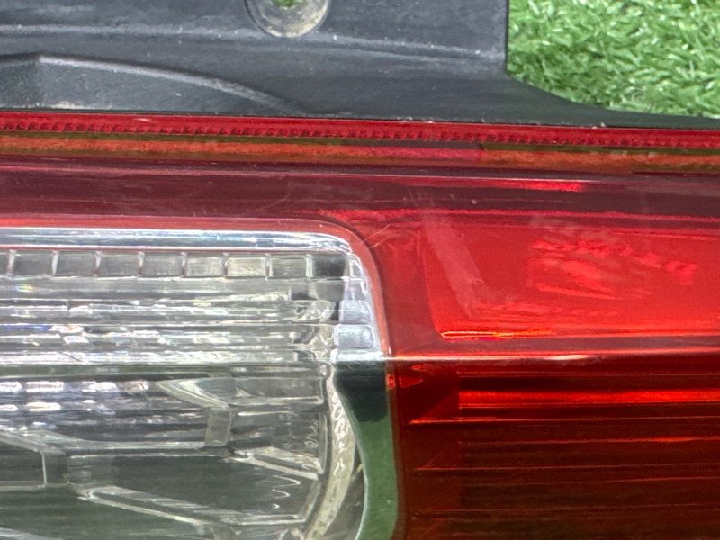 Фонарь в крыло Ford Focus 2