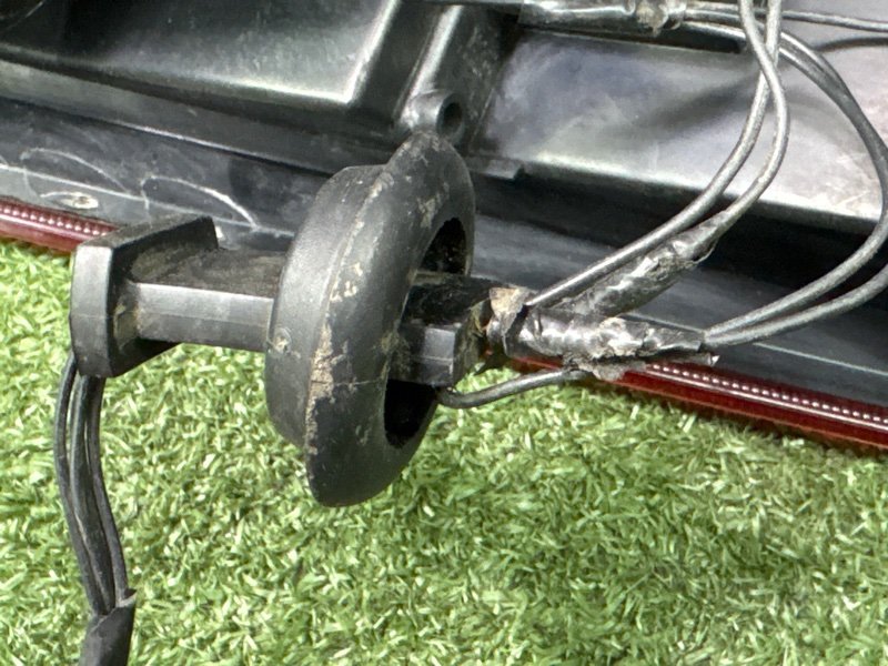 Фонарь в крыло Ford Focus 2