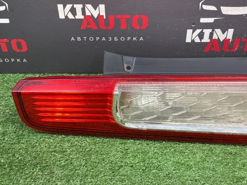 Фонарь в крыло Ford Focus 2