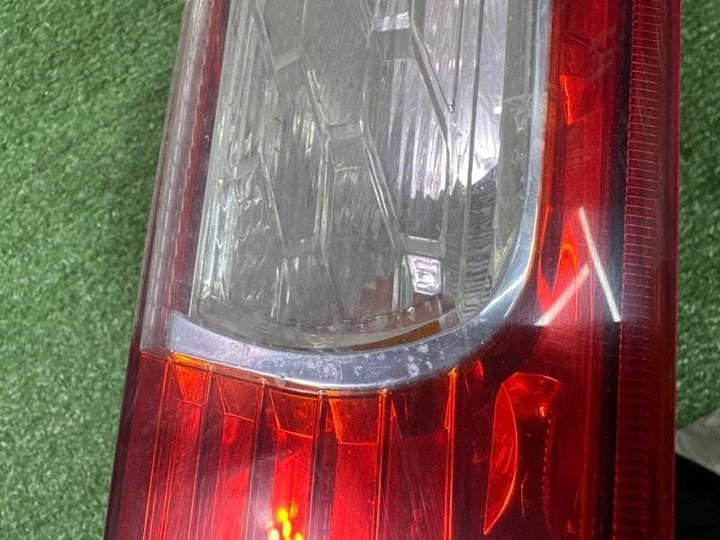 Фонарь в крыло Ford Focus 2