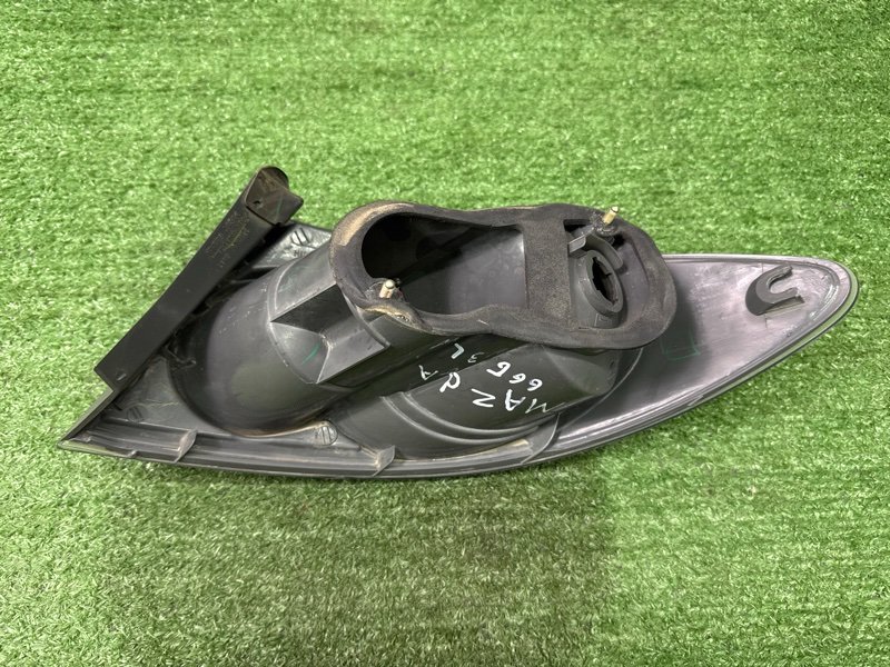 Фонарь в крыло mazda mazda 6 GG