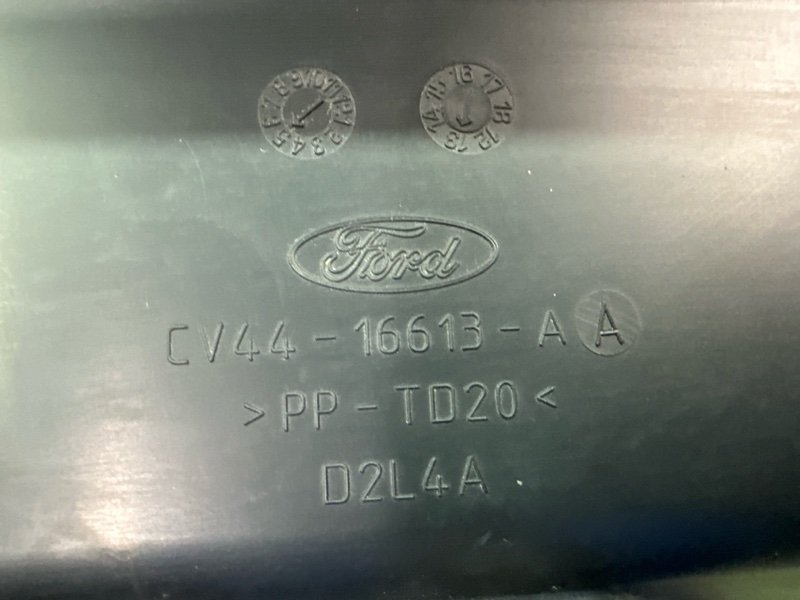 Накладка замка капота Ford Kuga 2013 SUV