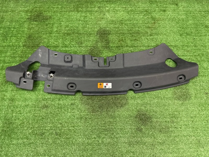 Накладка замка капота Ford Kuga 2013 SUV