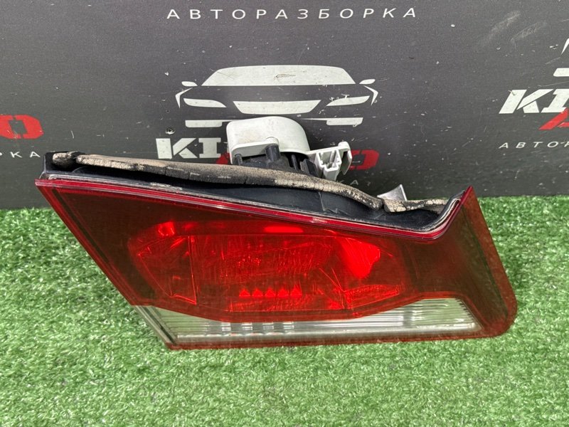 Фонарь в крышку багажника Honda Civic