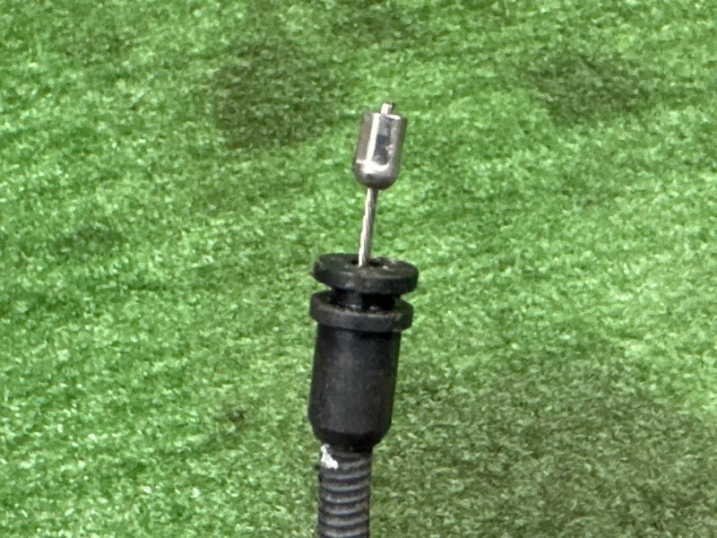 Трос замка капота Ford Kuga 2013 SUV