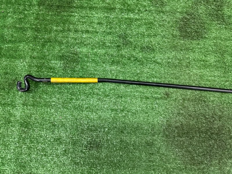 Упор капота Ford Kuga 2013 SUV