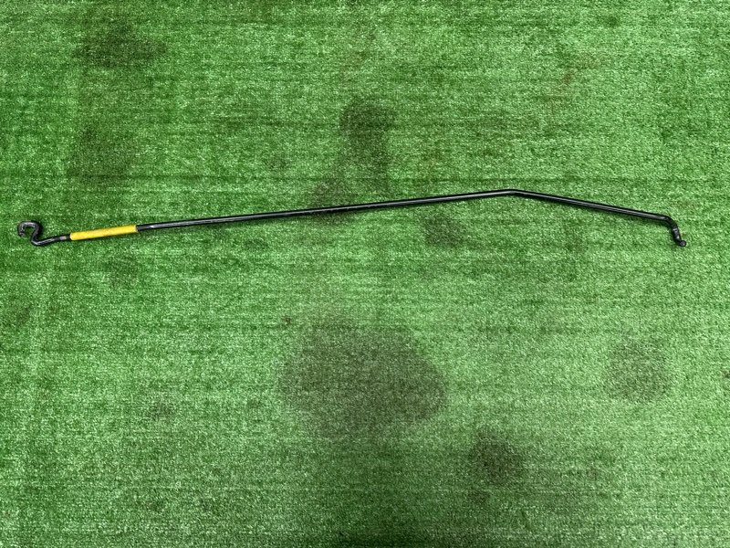 Упор капота Ford Kuga 2013 SUV