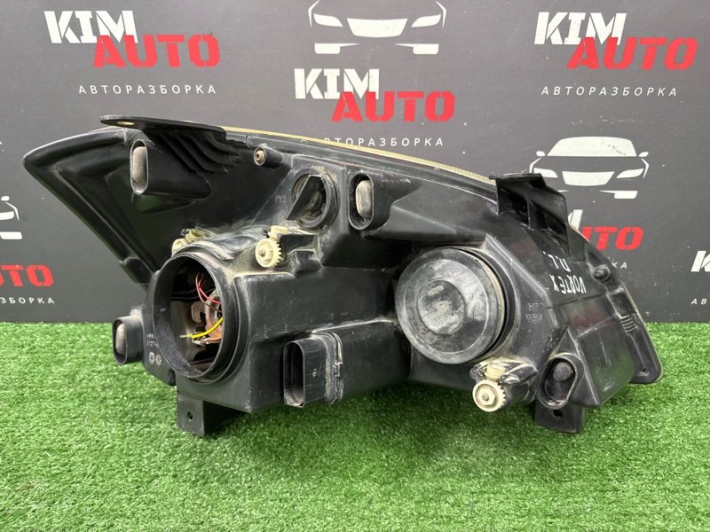 Фара Vortex Estina