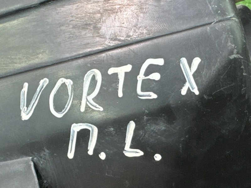 Фара Vortex Estina