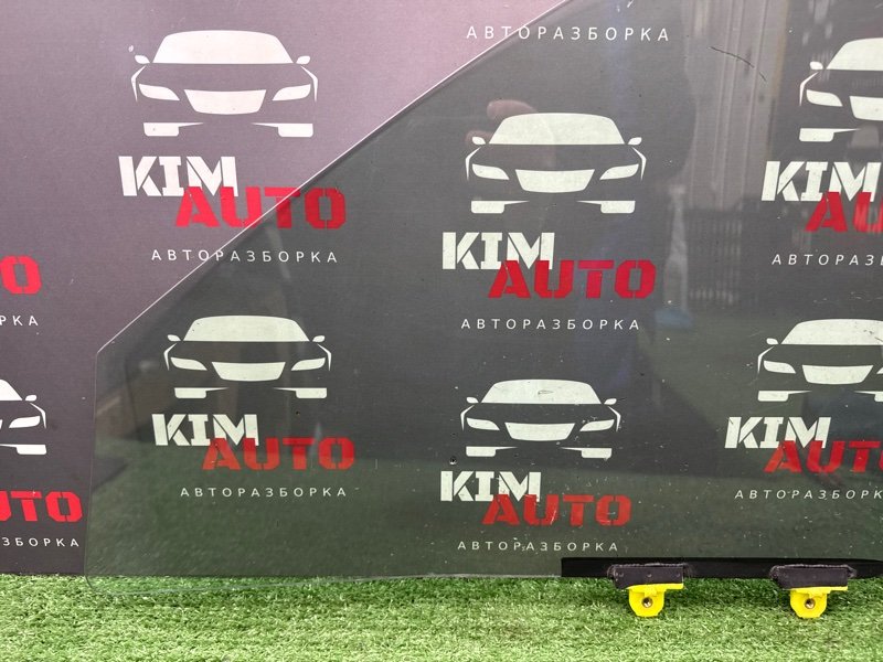 Стекло двери Mitsubishi Lancer 9