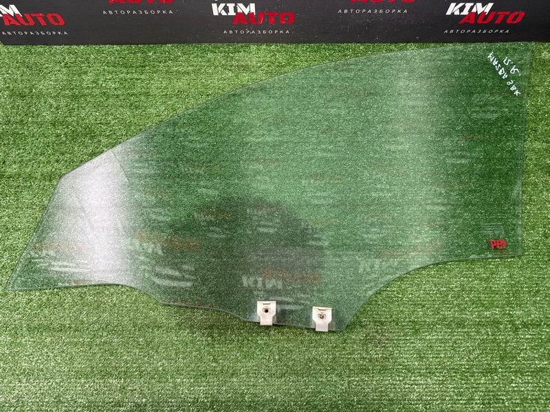 Стекло двери mazda mazda 3 BK