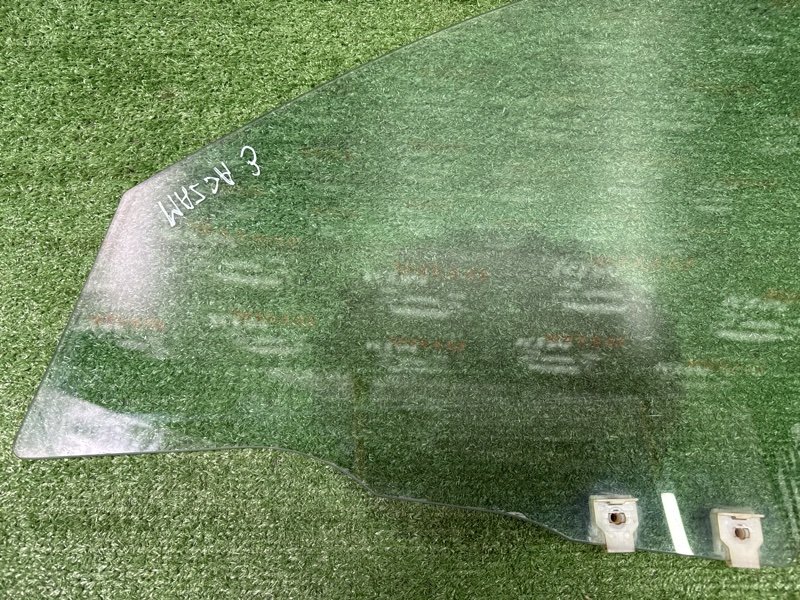 Стекло двери mazda mazda 3