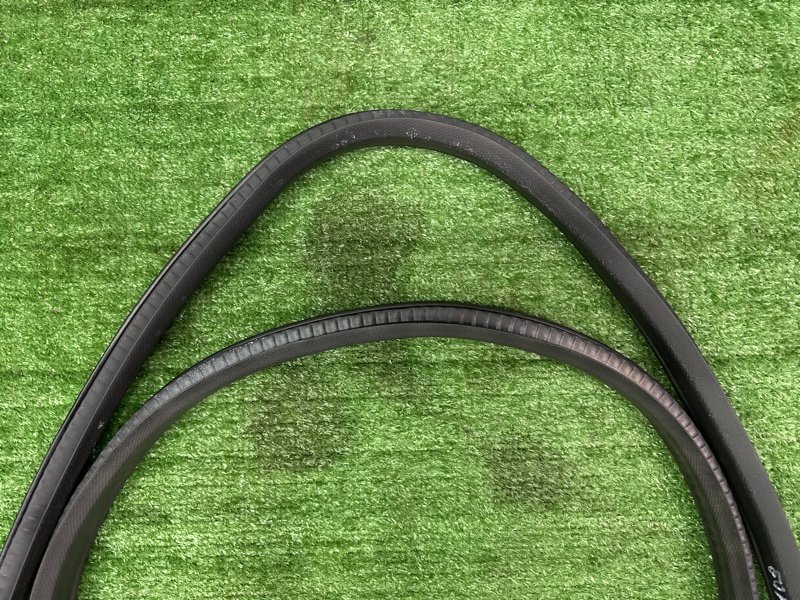 Уплотнитель проема двери Ford Kuga 2013 SUV