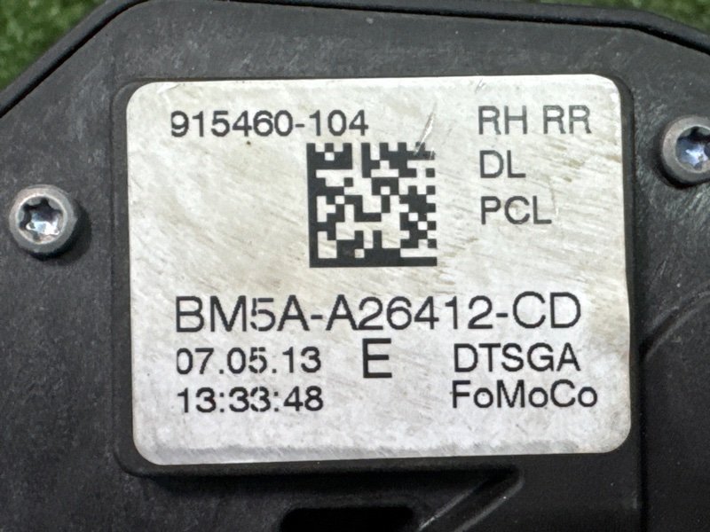 Замок двери Ford Kuga 2013 SUV