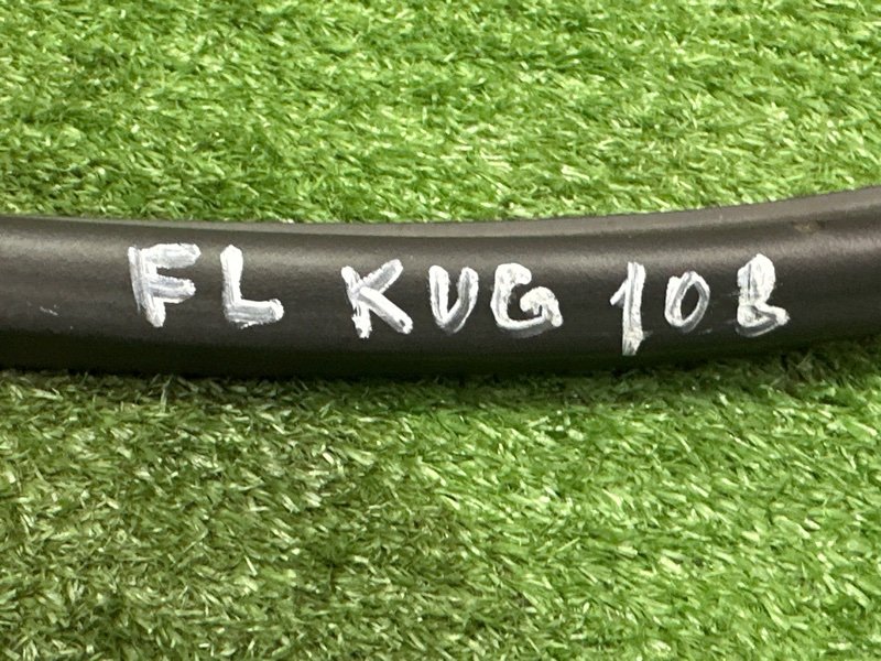 Уплотнитель двери Ford Kuga 2013 SUV