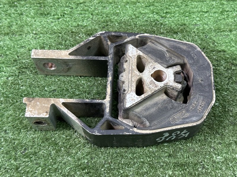 Подушка(опора) двигателя/АКПП Ford Kuga 2013 SUV