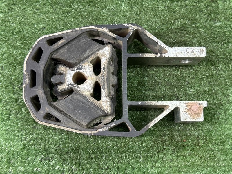 Подушка(опора) двигателя/АКПП Ford Kuga 2013 SUV