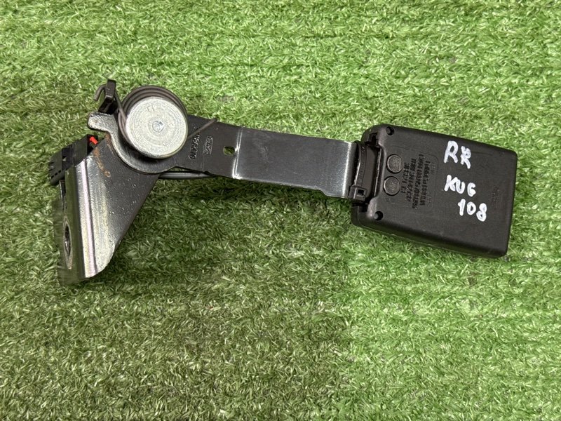 Замок ремня безопасности Ford Kuga 2013 SUV