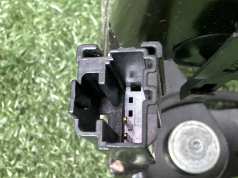 Замок ремня безопасности Ford Kuga 2013 SUV