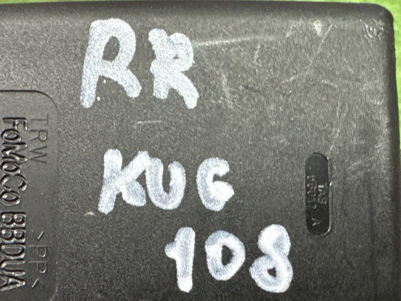 Замок ремня безопасности Ford Kuga 2013 SUV