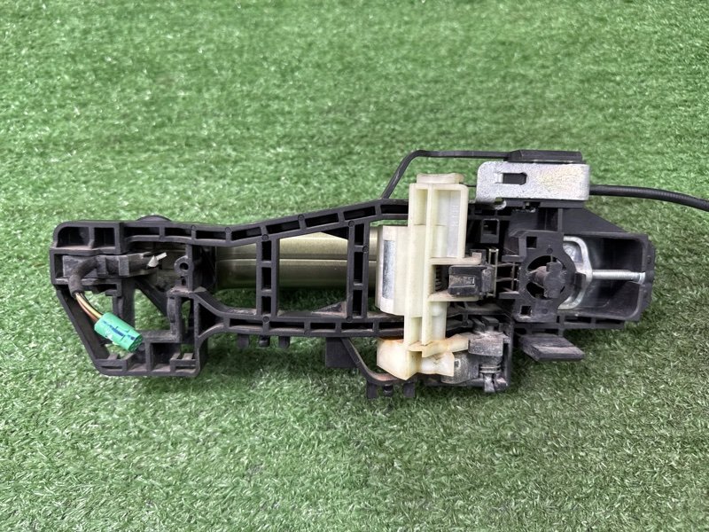 Ручка двери наружная в сборе Ford Kuga 2013 SUV