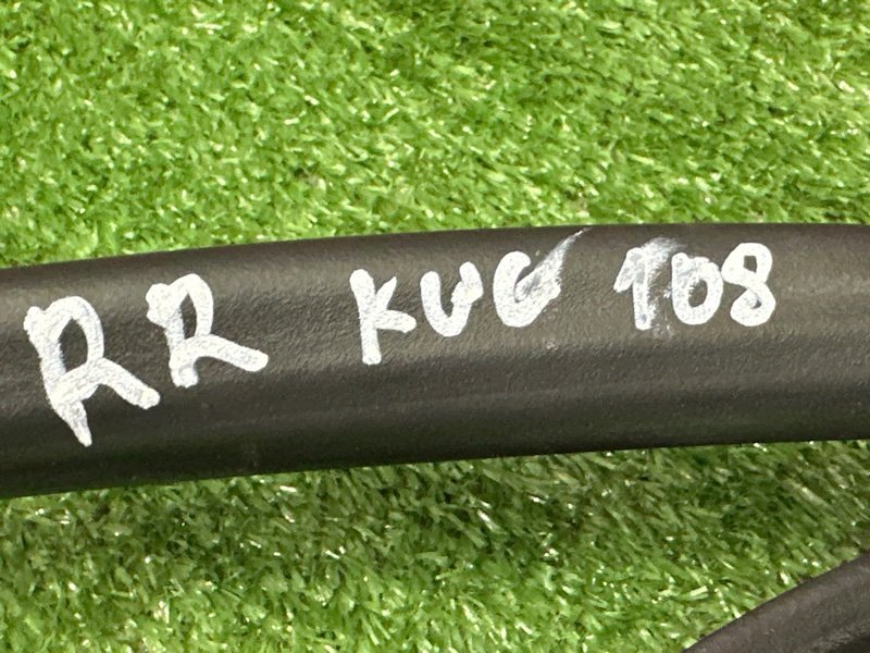 Уплотнитель двери Ford Kuga 2013 SUV