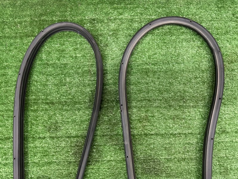 Уплотнитель двери Ford Kuga 2013 SUV