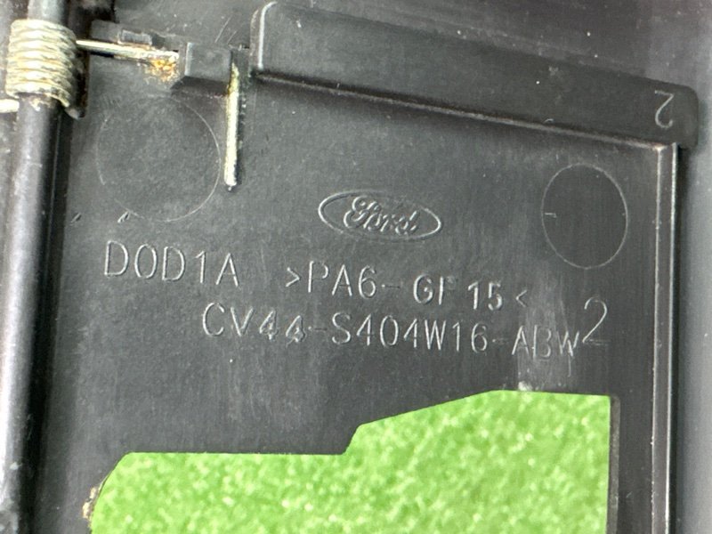 Накладка замка багажника Ford Kuga 2013 SUV