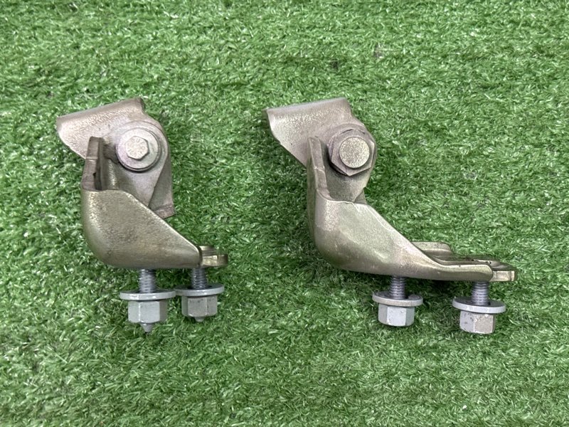 Петли двери Ford Kuga 2013 SUV