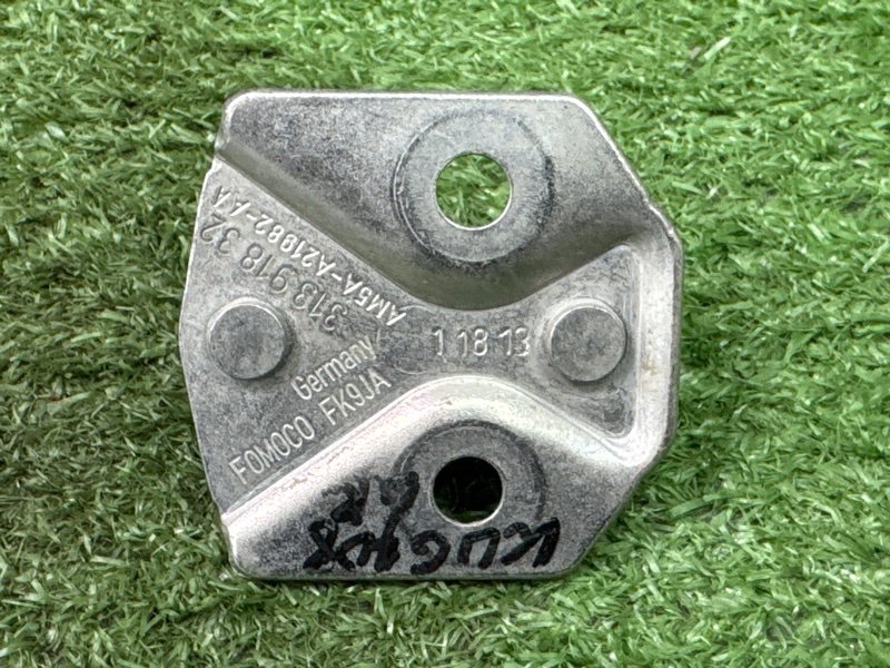 Ответная часть замка двери Ford Kuga 2013 SUV