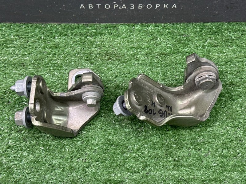 Петли двери Ford Kuga 2013 SUV