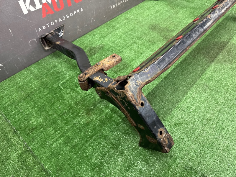 Опора радиаторов Ford Kuga 2013 SUV