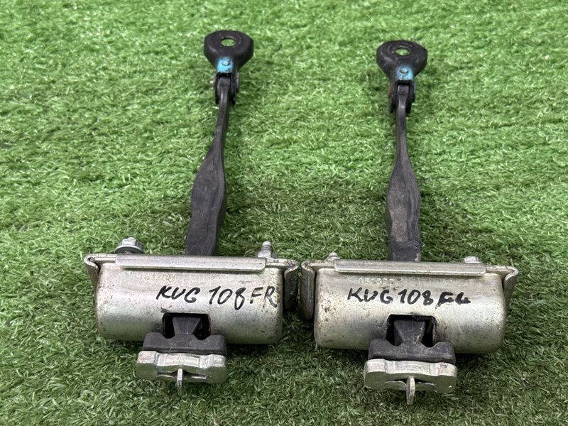 Ограничитель двери Ford Kuga 2013 SUV