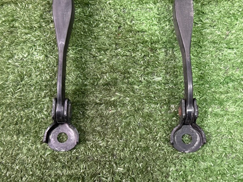 Ограничитель двери Ford Kuga 2013 SUV