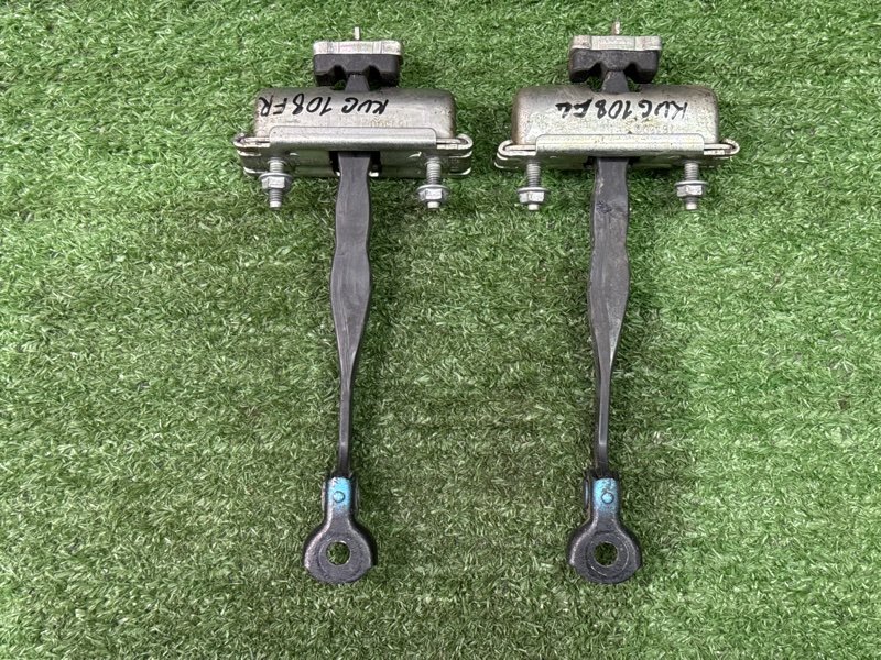 Ограничитель двери Ford Kuga 2013 SUV