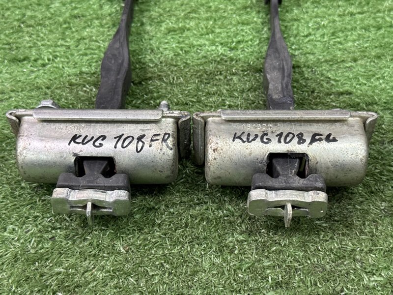 Ограничитель двери Ford Kuga 2013 SUV