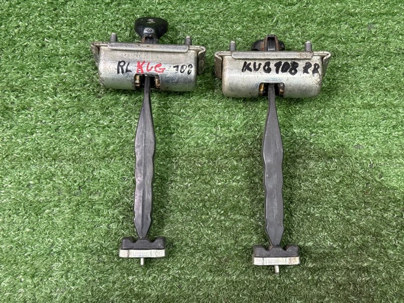 Ограничитель двери Ford Kuga 2013 SUV