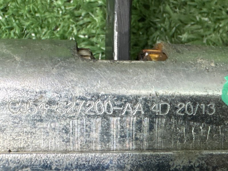 Ограничитель двери Ford Kuga 2013 SUV