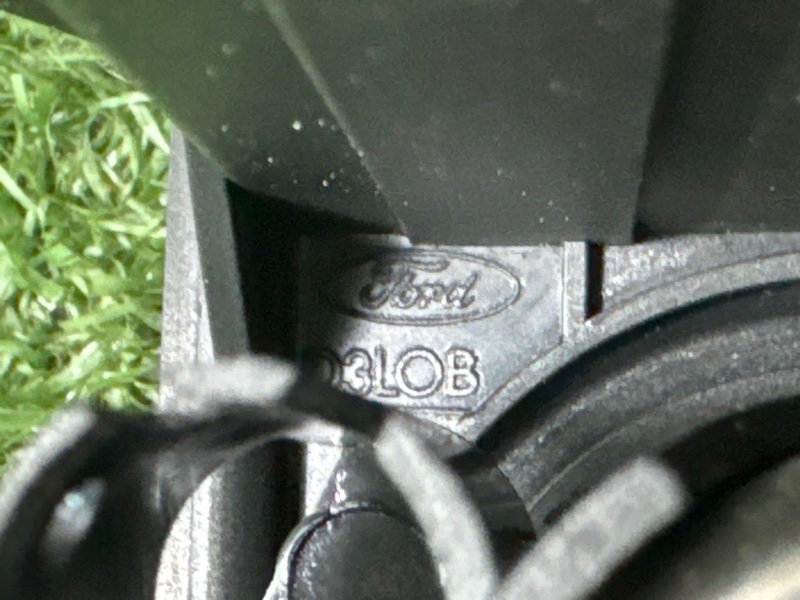 Кнопка обогрева сидений Ford Kuga 2013 SUV