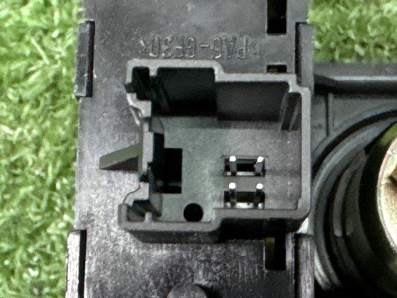 Кнопка обогрева сидений Ford Kuga 2013 SUV