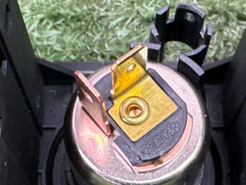 Кнопка обогрева сидений Ford Kuga 2013 SUV