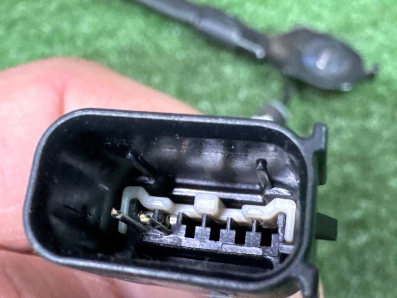 Замок ремня безопасности Ford Kuga 2013 SUV